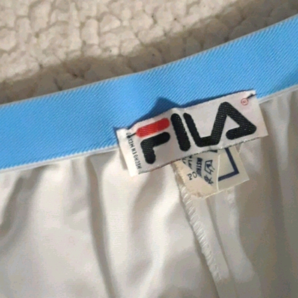 Vintage Fila Shorts - Picture 5 of 9